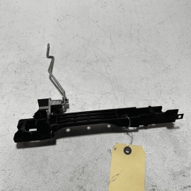 HONDA PILOT 2016-2022 FRONT DRIVER SIDE EXTERIOR DOOR HANDLE BASE BRACKET OEM HONDA PILOT 2016-2022 FRONT DRIVER SIDE EXTERIOR DOOR HANDLE BASE BRACKET OEM