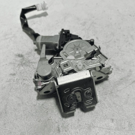 2016-2018 Honda Pilot Tailgate Liftgate Power Lock Latch Actuator OEM