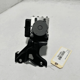 TOYOTA CAMRY 2018-2020 ABS ANTI LOCK BRAKE PUMP MODULE UNIT W/ MOUNT BRACKET OEM