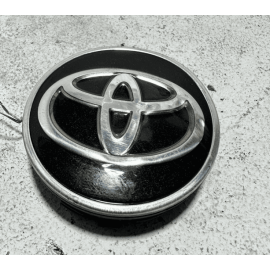 2020-2024 TOYOTA CAMRY SE WHEEL RIM CENTER CAP HUBCAP LOGO COVER OEM
