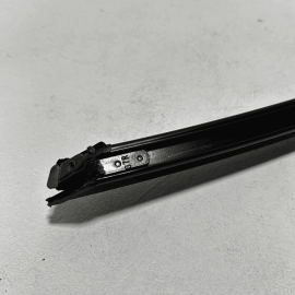 HONDA PILOT 16-22 FRONT PASSENGER SIDE DOOR WINDOW GLASS SASH CHANNEL GUIDE OEM
