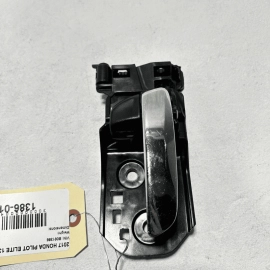 HONDA PILOT 2016-2022 FRONT OR REAR PASSENGER SIDE INTERIOR DOOR HANDLE OEM