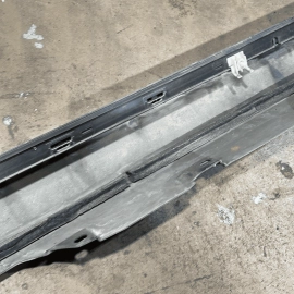 AUDI A8L 2011-2015 LEFT DRIVER SIDE SKIRT ROCKER PANEL MOLDING OEM