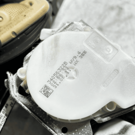 2007-2013 MERCEDES S550 W221 FRONT LEFT DRIVER SIDE SEAT BELT RETRACTOR OEM