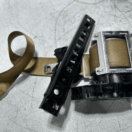 2007-2013 MERCEDES S550 W221 FRONT LEFT DRIVER SIDE SEAT BELT RETRACTOR OEM