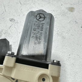 2007-2013 MERCEDES S550 W221 REAR LEFT SIDE DOOR WINDOW REGULATOR MOTOR OEM 2007-2013 MERCEDES S550 W221 REAR LEFT SIDE DOOR WINDOW REGULATOR MOTOR OEM