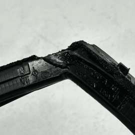 HONDA PILOT 16-21 FRONT PASSENGER SIDE DOOR WINDOW GLASS RUN CHANNEL SEAL OEM