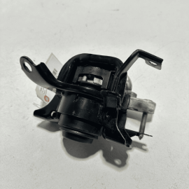 2018-2024 TOYOTA CAMRY SE ENGINE MOTOR RIGHT SIDE MOUNT BRACKET SUPPORT OEM