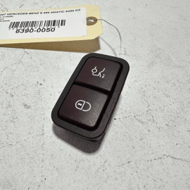 2007-2017 MERCEDES S550 W221 REAR TRUNK DECK LID RELEASE OPEN SWITCH OEM 2007-2017 MERCEDES S550 W221 REAR TRUNK DECK LID RELEASE OPEN SWITCH OEM