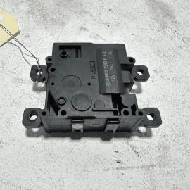 2018-19-20-21-22-23-2024 TOYOTA CAMRY SE HVAC Air Inlet Door Actuator Motor OEM