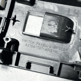 HONDA PILOT 16-22 REAR DRIVER SIDE DOOR ARMREST & SWITCH BEZEL & CUPHOLDER OEM HONDA PILOT 16-22 REAR DRIVER SIDE DOOR ARMREST & SWITCH BEZEL & CUPHOLDER OEM