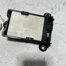 HONDA PILOT 2016-2018 REAR PASSENGER SIDE BLIND SPOT RADAR SENSOR MODULE OEM