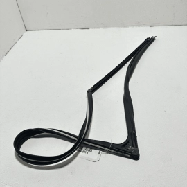 ACURA TLX 2015-2020 FRONT LEFT DRIVER SIDE DOOR WINDOW GLASS RUN CHANNEL OEM