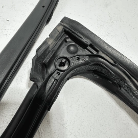 2015-2020 ACURA TLX FRONT RIGHT PASSENGER SIDE DOOR OUTER WEATHER STRIP SEAL OEM 2015-2020 ACURA TLX FRONT RIGHT PASSENGER SIDE DOOR OUTER WEATHER STRIP SEAL OEM