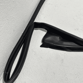 2014-2020 ACURA MDX FRONT LEFT DRIVER SIDE DOOR WHEATHERSTRIP SEAL OEM