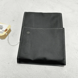 Owner`s Manual Book W/ Leather Case Volkswagen Taos 2022 OEM