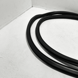 Front Right Side Door Body Weatherstrip Seal Volkswagen Taos 2022-2023 OEM