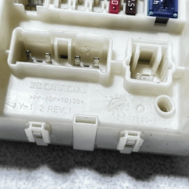 2017 ACURA MDX 3.5L FWD REAR FUSE RELAY JUNCTION BOX BLOCK OEM