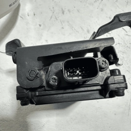 16-18 Honda Pilot Elite Adaptive Cruise Control Millimeter Wave Radar Sensor OEM