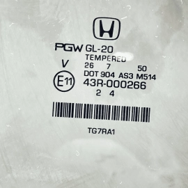 2016-2018 HONDA PILOT REAR RIGHT PASSENGER SIDE DOOR WINDOW GLASS OEM