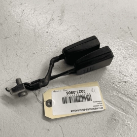 MERCEDES W221 S550 REAR CENTER & PASSENGER SIDE SEAT BELT BUCKLE OEM 2007 -