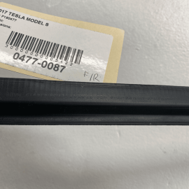 TESLA MODEL S 2012-2020 FRONT PASSENGER DOOR WINDOW INNER BELT WEATHERSTRIP