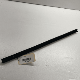 TESLA MODEL S 2012-2020 FRONT PASSENGER DOOR WINDOW INNER BELT WEATHERSTRIP