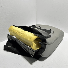 2020 TOYOTA CAMRY FRONT RIGHT PASSENGER SEAT UPPER CUSHION BACKREST OEM 2020 TOYOTA CAMRY FRONT RIGHT PASSENGER SEAT UPPER CUSHION BACKREST OEM