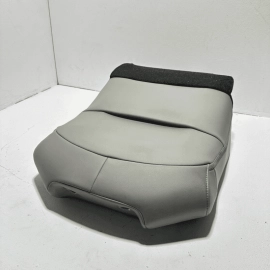 2020 TOYOTA CAMRY FRONT RIGHT PASSENGER SEAT UPPER CUSHION BACKREST OEM 2020 TOYOTA CAMRY FRONT RIGHT PASSENGER SEAT UPPER CUSHION BACKREST OEM