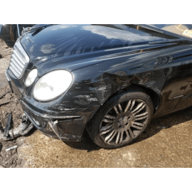 2006 – 2009 MERCEDES E350 W211 Inner Weather-Strip Sealing RAIL LEFT FRONT OEM