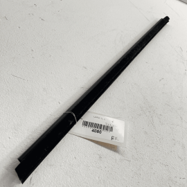 2006 – 2009 MERCEDES E350 W211 Inner Weather-Strip Sealing RAIL LEFT FRONT OEM