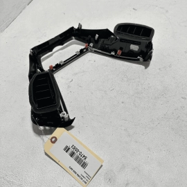 2014 - 2020 ACURA MDX DASH DASHBOARD CENTER AIR VENT TRIM COVER PANEL BEZEL OEM 2014 - 2020 ACURA MDX DASH DASHBOARD CENTER AIR VENT TRIM COVER PANEL BEZEL OEM