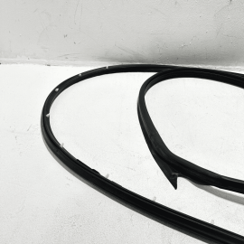 ACURA TLX FRONT RIGHT PASSENGER SIDE ON DOOR WHEATHERSTRIP SEAL OEM 2015-2020