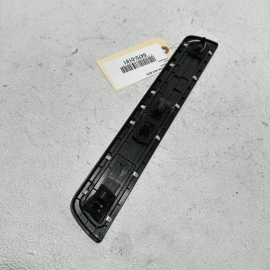 2014 - 2020 ACURA MDX FRONT PASSENGER DOOR SILL STEP SCUFF PLATE COVER TRIM OEM 2014 - 2020 ACURA MDX FRONT PASSENGER DOOR SILL STEP SCUFF PLATE COVER TRIM OEM