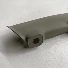 2003-04 HUMMER H2 WINDSHIELD LEFT SIDE A PILLAR TRIM COVER PANEL & SPEAKER 