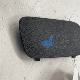 2012-2020 VOLKSWAGEN PASSAT Left Trunk TRIM / TAIL Light Cover OEM 