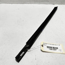 Rear Right / Passenger Side Door Window Belt Molding Acura TLX 2018-2020 OEM Rear Right / Passenger Side Door Window Belt Molding Acura TLX 2018-2020 OEM