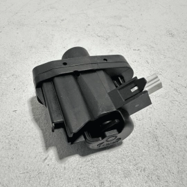 2007-12 Mercedes W221 S550 CL550 Rear Trunk Lid Lock Latch Actuator Cylinder OEM