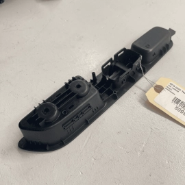 GMC TERRAIN 2018-2023 REAR PASSENGER DOOR WINDOW SWITCH BEZEL TRIM PLATE OE