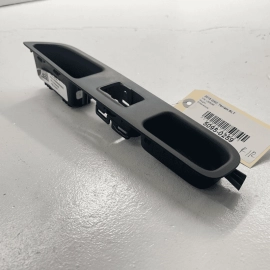 GMC TERRAIN 2018-2023 REAR PASSENGER DOOR WINDOW SWITCH BEZEL TRIM PLATE OE