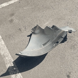 2007-13 MERCEDES S550 FRONT PASSENGER FENDER COVER LINER SPLASH GUARD SHIELD OEM