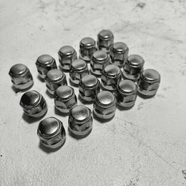 2018 HONDA PILOT EX-L / RIGHT SIDE WHEEL RIM LUG BOLT NUT OEM SET OF 19