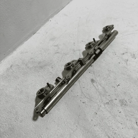 Mercedes W221 S550 Left Driver Side Fuel Injection Rail Line OEM 2012-2013