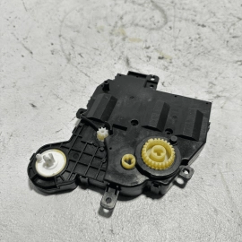 2018-19-20-21-22-23-2024 TOYOTA CAMRY XSE HVAC AIR INLET DOOR ACTUATOR OEM