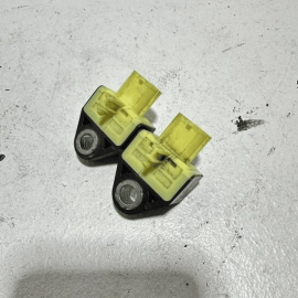 2018-2022 TOYOTA CAMRY FRONT LEFT OR RIGHT SIDE IMPACT CRASH SENSOR 2PCS OEM 2018-2022 TOYOTA CAMRY FRONT LEFT OR RIGHT SIDE IMPACT CRASH SENSOR 2PCS OEM
