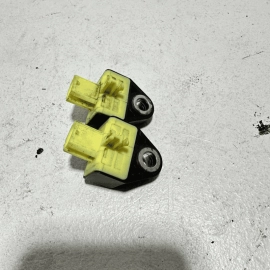 2018-2022 TOYOTA CAMRY FRONT LEFT OR RIGHT SIDE IMPACT CRASH SENSOR 2PCS OEM 2018-2022 TOYOTA CAMRY FRONT LEFT OR RIGHT SIDE IMPACT CRASH SENSOR 2PCS OEM