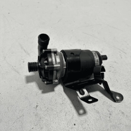 2007 - 2013 Mercedes W221 S550 Engine Auxiliary AUX Circulation Water Pump OEM