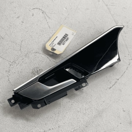 AUDI 18-21 A5 SPORTBACK FRONT LEFT DRIVER SIDE INTERIOR DOOR HANDLE & BEZEL