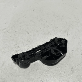 2018-2024 TOYOTA CAMRY FRONT LEFT DRIVER SIDE BUMPER BRACKET RETAINER GUIDE OEM