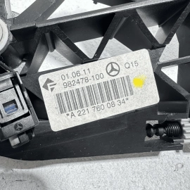 MERCEDES S550 2007-2013 REAR RIGHT PASSENGER SIDE DOOR HANDLE BASE KEYLESS OEM